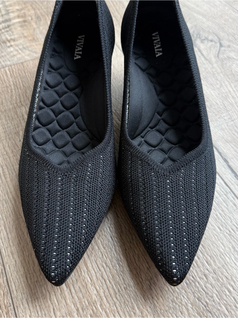 Vivaia pointed toe kitten heels 39.5 US 8.5 black knit dotted - Picture 2 of 10